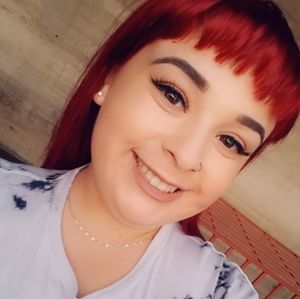 Meet your Posher, Clarissa